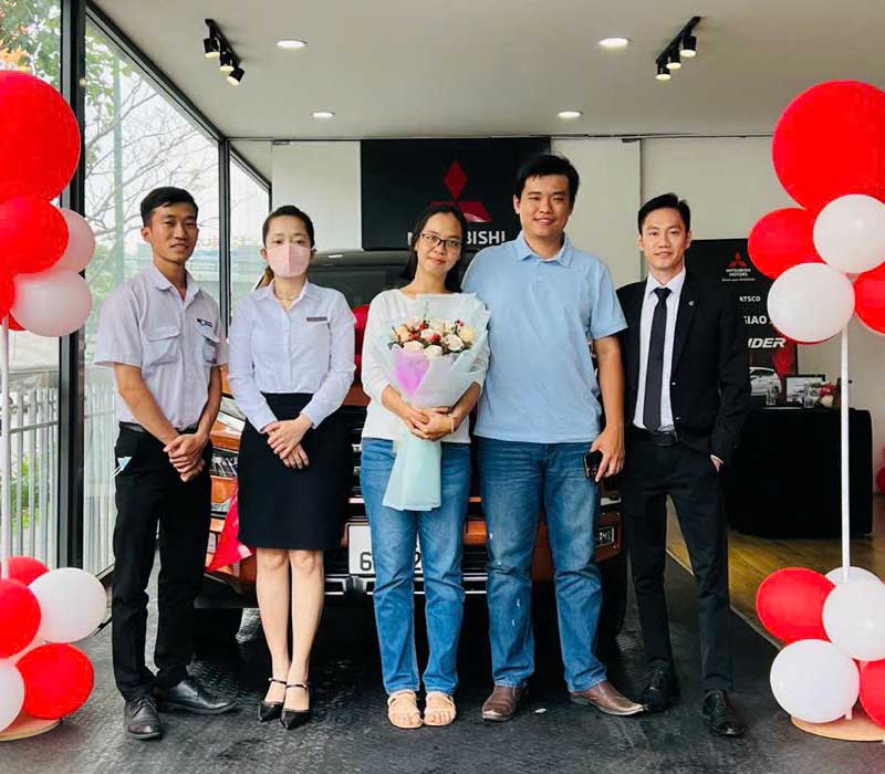 Hình ảnh hoạt động tư vấn xe tại Nam Định